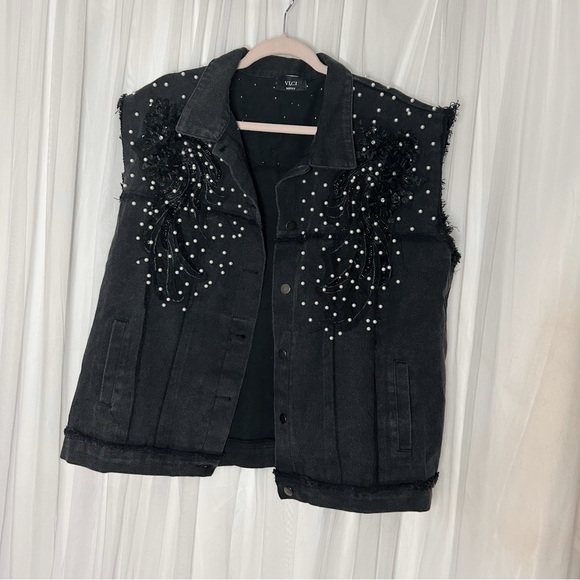 Vici Black Studded Oversized Denim Vest NWOT - Picture 3 of 3